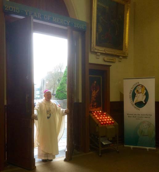 Archbishop Michael opens the Holy Door – Year of Mercy